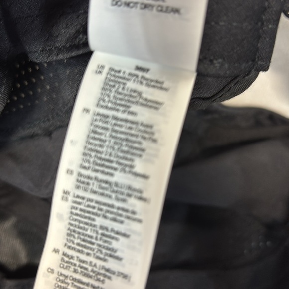 Brooks black adjustable weather resistant Propel Hat - Picture 6 of 9